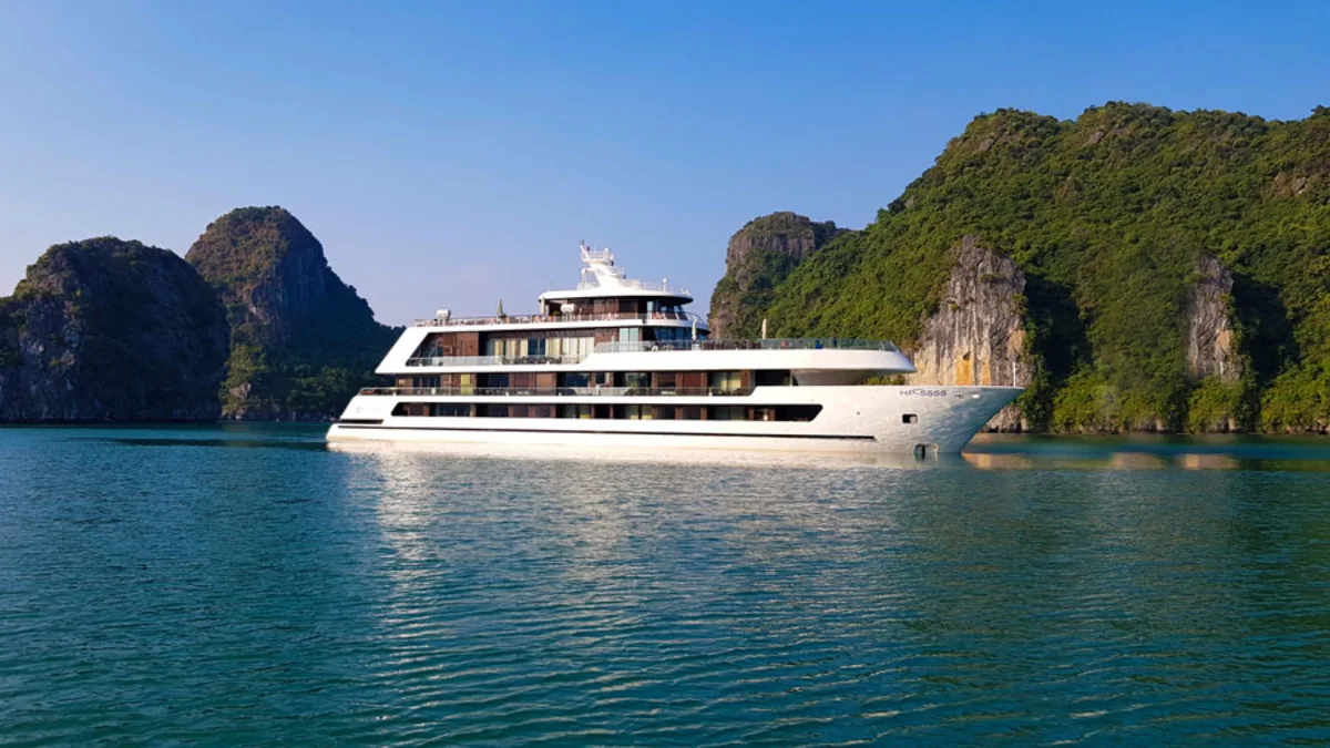 Stellar of the Seas Cruise in Halong Bay Stellar of the Seas Cruise sailing past limestone karsts in Halong Bay
