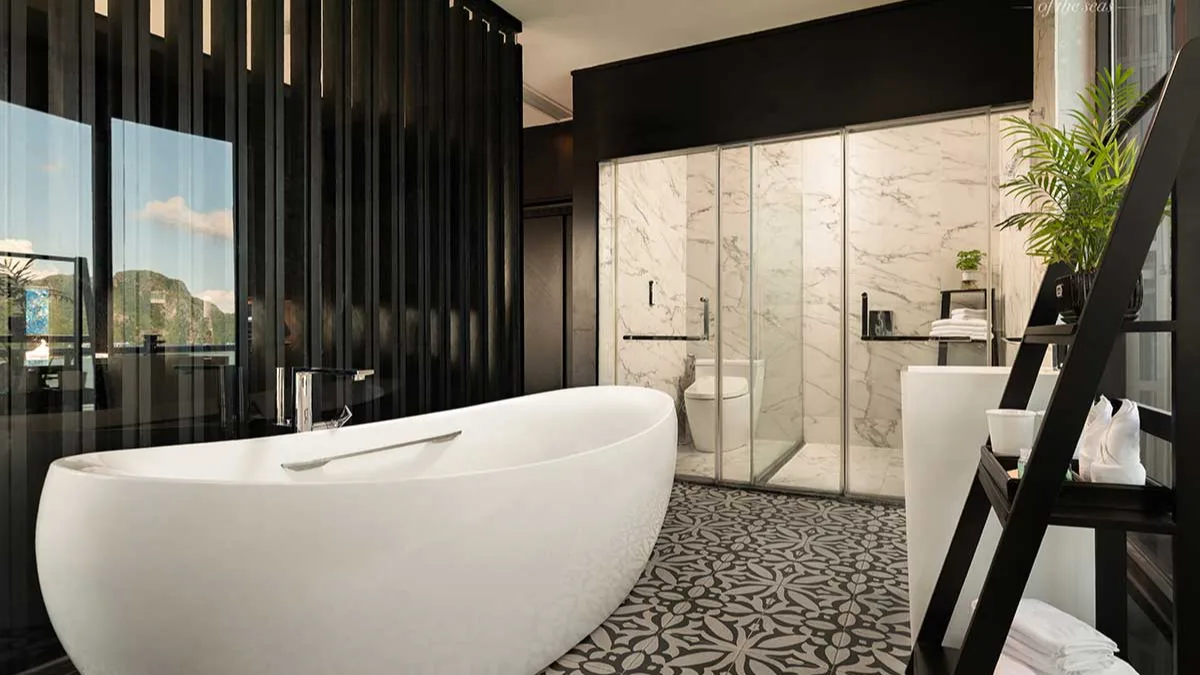Stellar of the Seas Cruise President Suite bathroom