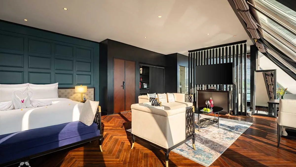 Stellar of the Seas Cruise President Suite bedroom