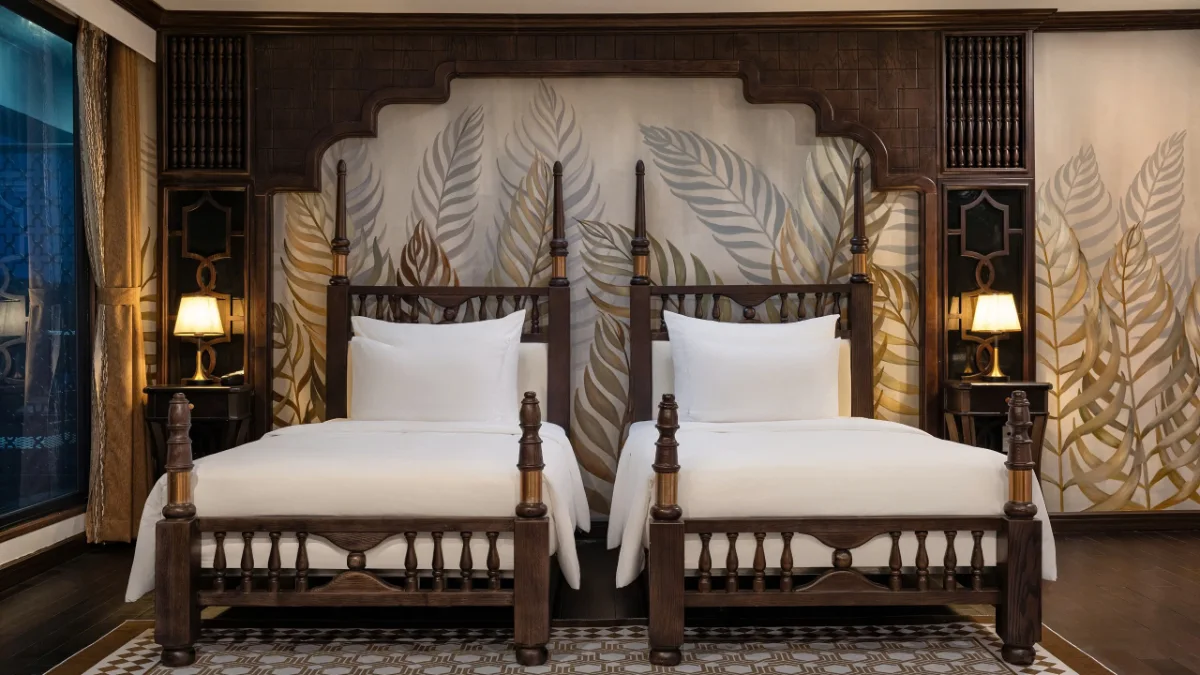 Venus Cruise Executive Suite – Twin Beds